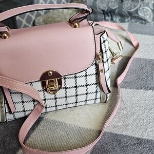 Stylish Pink and White Checkered Women's Bag